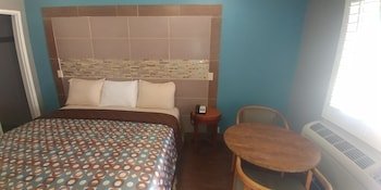 Travel Eagle Inn Motel