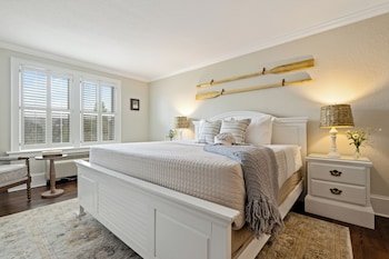 Tranquil House Inn