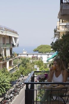Sorrento Resart Suite