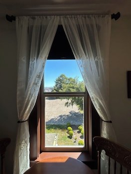 The Pearl Inn Bed And Breakfast