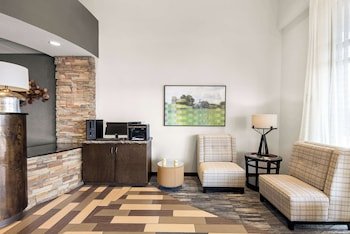 Best Western Luxbury Inn Fort Wayne