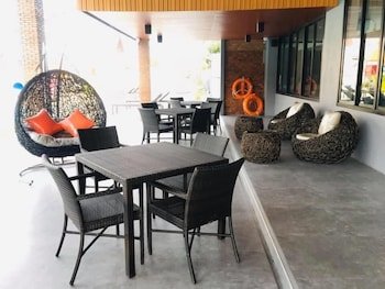 Buathong Pool Villa