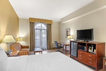 Best Western Plus Governor's Inn