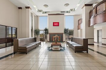 Red Roof Inn & Suites Newnan
