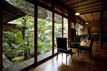 Nishimuraya Honkan