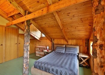Bruny Island Lodge