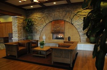 DoubleTree by Hilton Hotel Libertyville - Mundelein