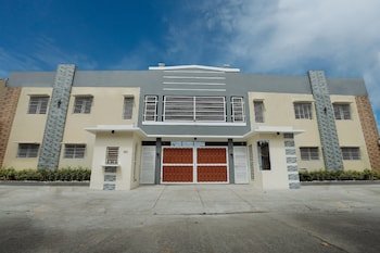 Ljenj Apartelle by OYO Rooms