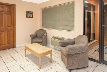 Days Inn by Wyndham Kingdom City