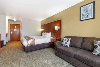 Quality Inn & Suites Stoughton