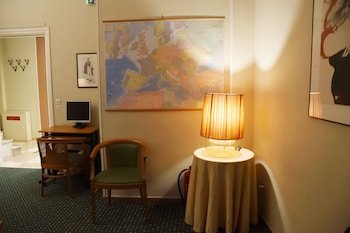 Adrian Hotel Athens