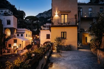 Amalfi Resort