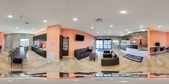 Scottish Inn & Suites