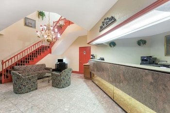 Days Inn by Wyndham Savannah Airport