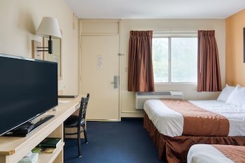 Days Inn by Wyndham New Philadelphia
