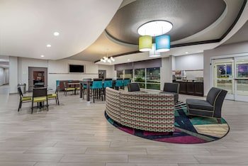 La Quinta Inn & Suites by Wyndham Houston Humble Atascocita
