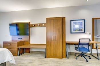 Holiday Inn Express Vincennes