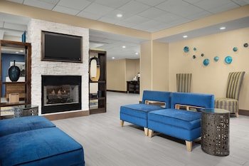 Hampton Inn Syracuse Clay