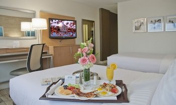 Holiday Inn Washington-Central/White House