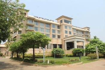 Royal Orchid Central, Kireeti, Hampi