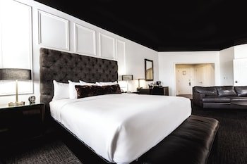 The Delafield Hotel