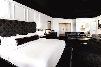 The Delafield Hotel