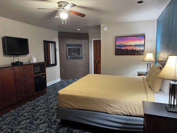 Avalon Lodge