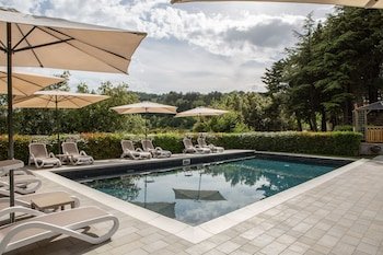 Serena Residence
