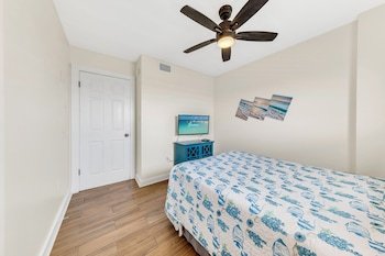 Seaside Beach & Racquet Club