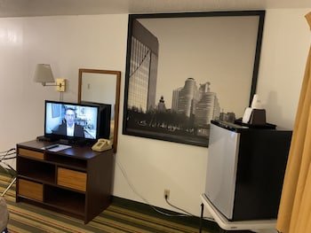 Budget Host Inn Buffalo