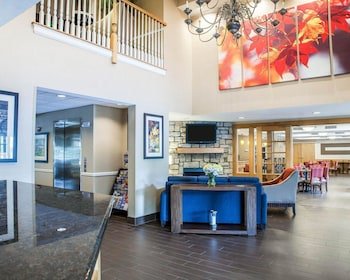 Comfort Inn & Suites Sturbridge-Brimfield