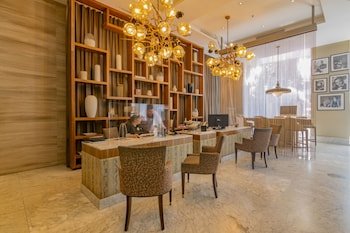 K Tower Urban Boutique Hotel By Lucerna