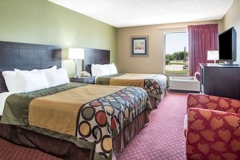 Super 8 by Wyndham Troy IL/St. Louis Area