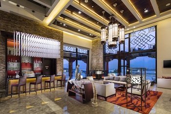 Hilton Linzhi Resort