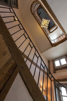 Maison Ailleurs