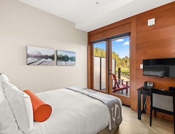 Sproat Lake Landing Resort