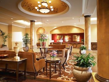 DoubleTree Suites by Hilton Hotel Anaheim Resort - Convention Center