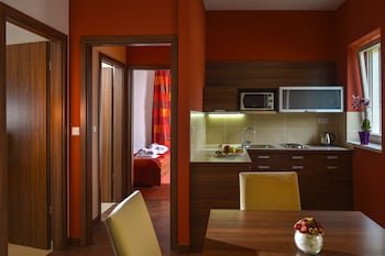 Royal Club Hotel