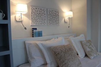 Akti Elia Villas
