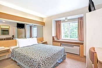Days Inn by Wyndham Sturbridge
