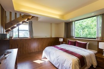 Huaman Hot Spring Villa