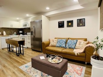 Phinneywood Hideaway