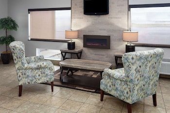 Days Inn & Suites by Wyndham of Morris