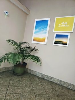 Days Inn & Suites by Wyndham of Morris