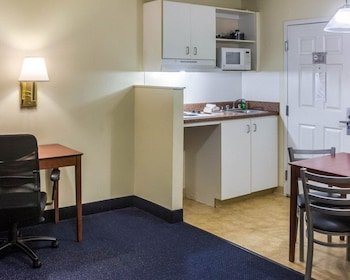 Studio 6 Hampton, VA - Langley AFB Area