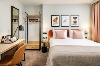 Lythe Hill Hotel Restaurant & Spa