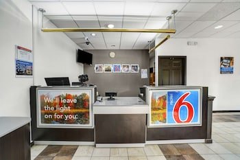 Motel 6 Lawrenceville