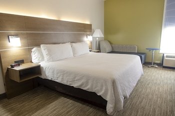 Holiday Inn Express Marshfield (Springfield Area)