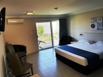 Cardwell Beachcomber Motel And Tourist Park