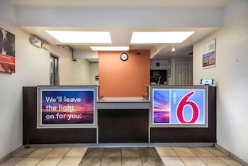 Motel 6 Birmingham Bessemer